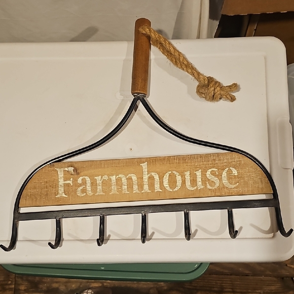 Hobby Lobby Other - Hobby Lobby Farmhouse Wall Hook with Black and Brown Accents